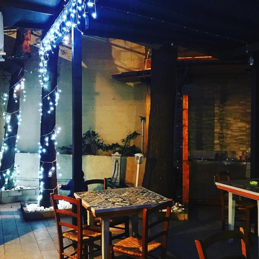 La Casa Di Nonno Giulio Porto SantʼElpidio Exterior foto