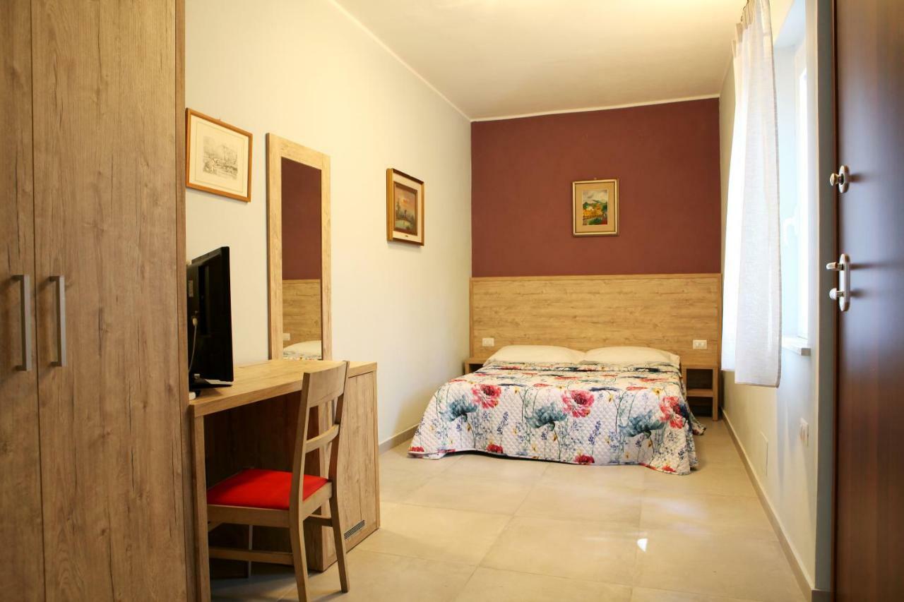 La Casa Di Nonno Giulio Porto SantʼElpidio Exterior foto