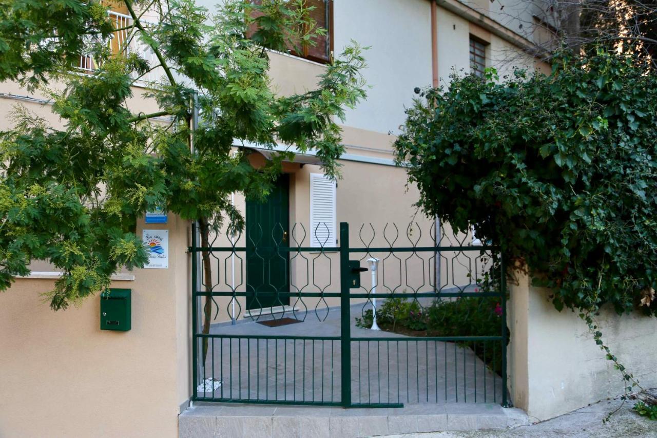 La Casa Di Nonno Giulio Porto SantʼElpidio Exterior foto