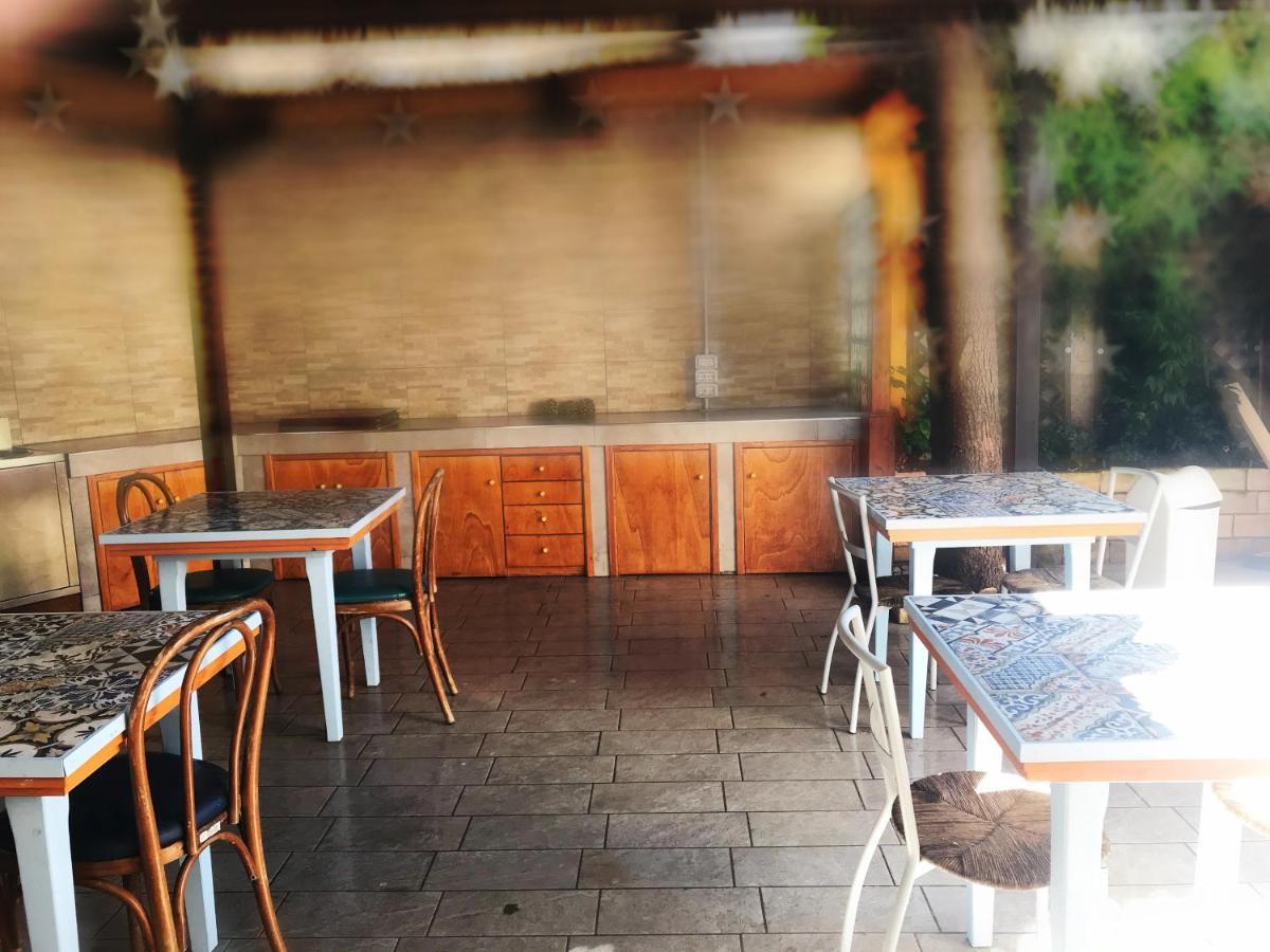 La Casa Di Nonno Giulio Porto SantʼElpidio Exterior foto